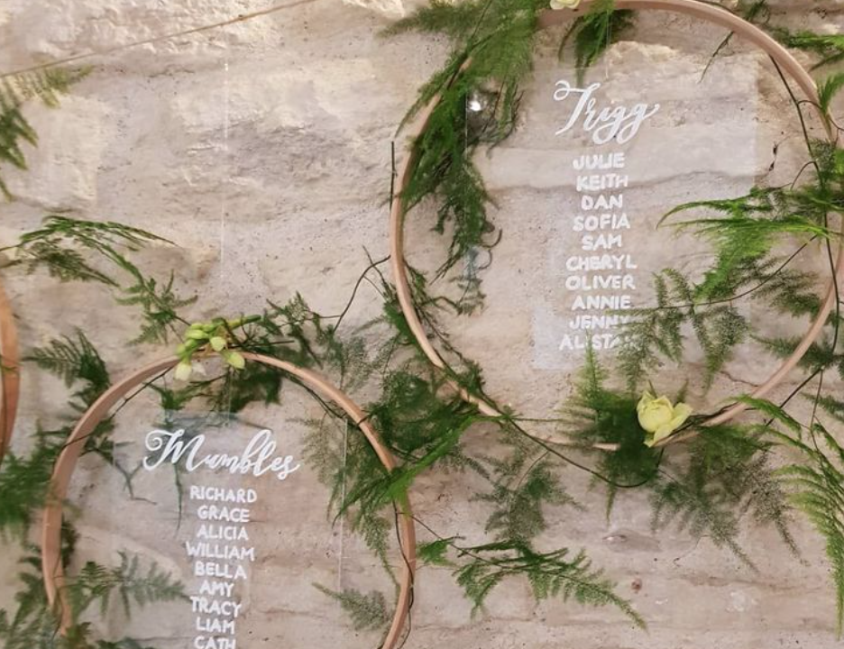 décoration plan de table cerceau bois