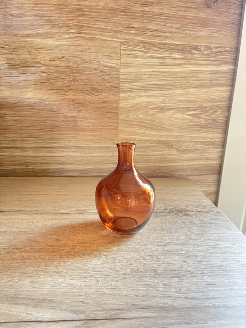 vase vintage orange