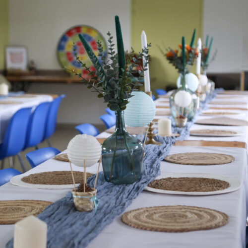 chemin de table bleu